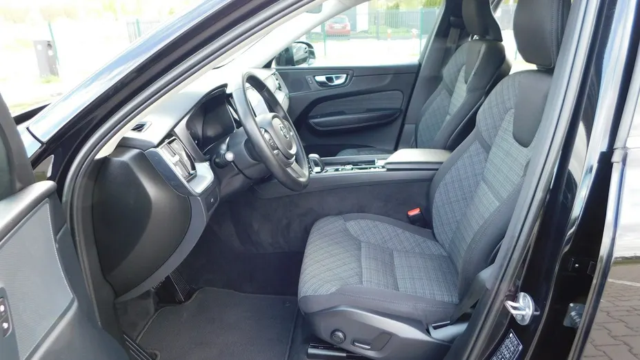 VOLVO XC60 -