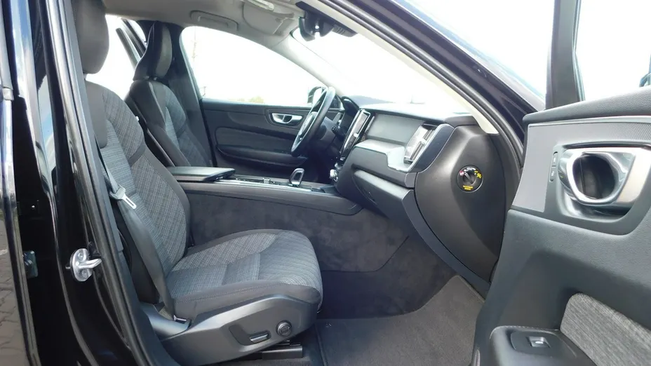 VOLVO XC60 -