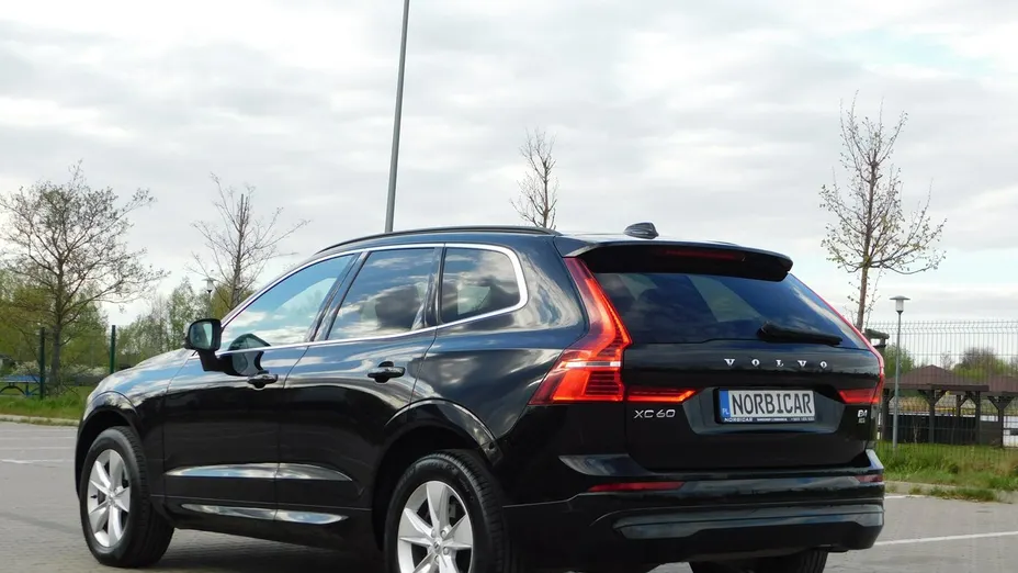 VOLVO XC60 -
