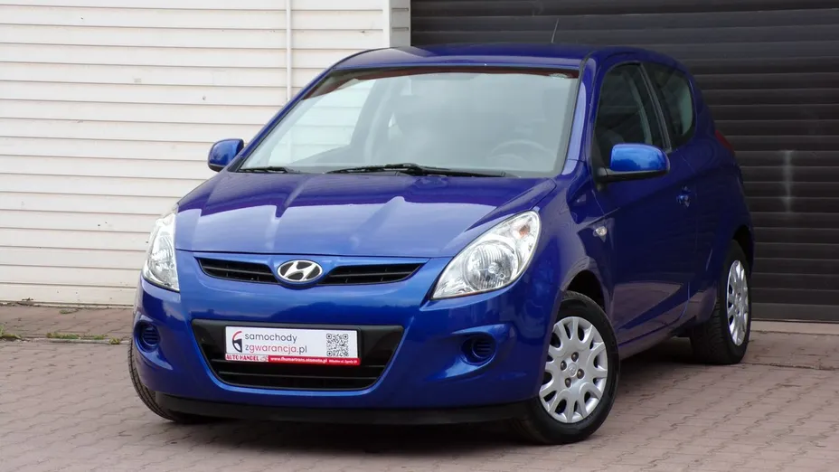 HYUNDAI i20 -
