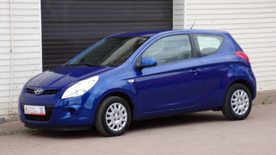 HYUNDAI i20 -