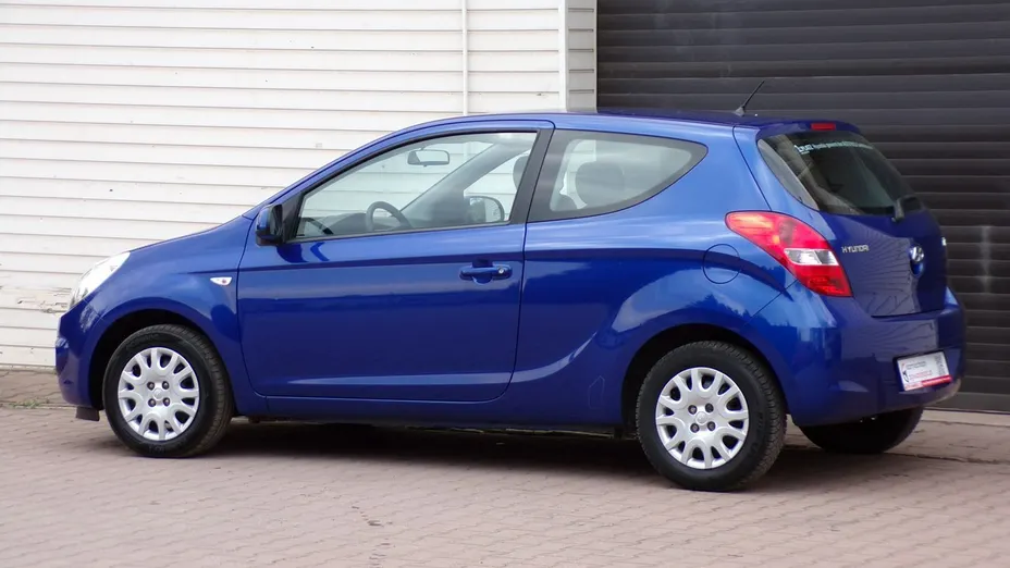 HYUNDAI i20 -