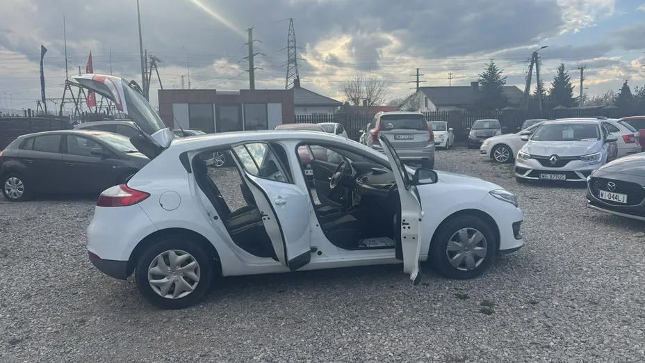 RENAULT Megane -