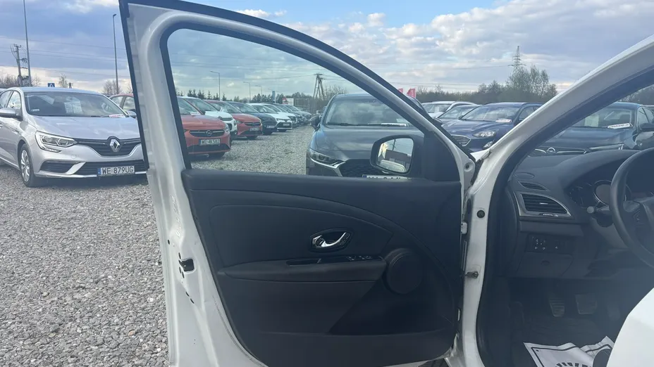 RENAULT Megane -