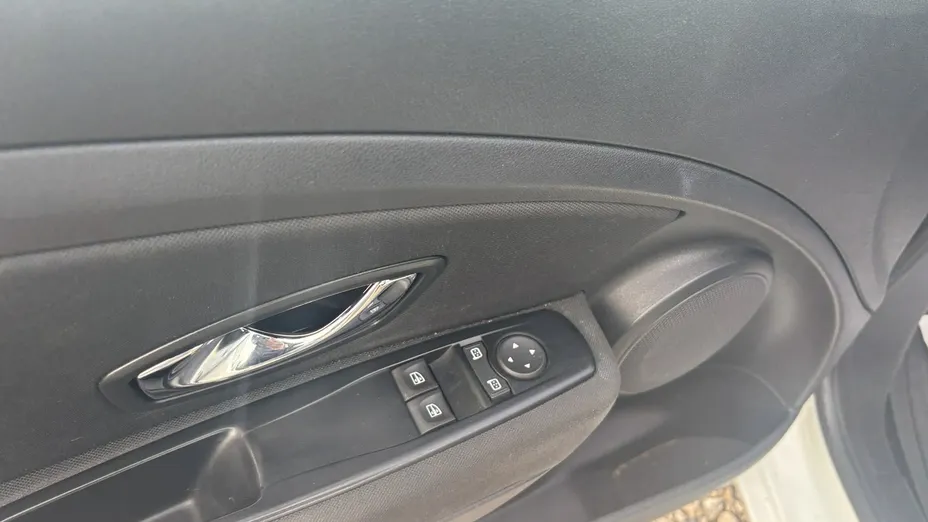 RENAULT Megane -