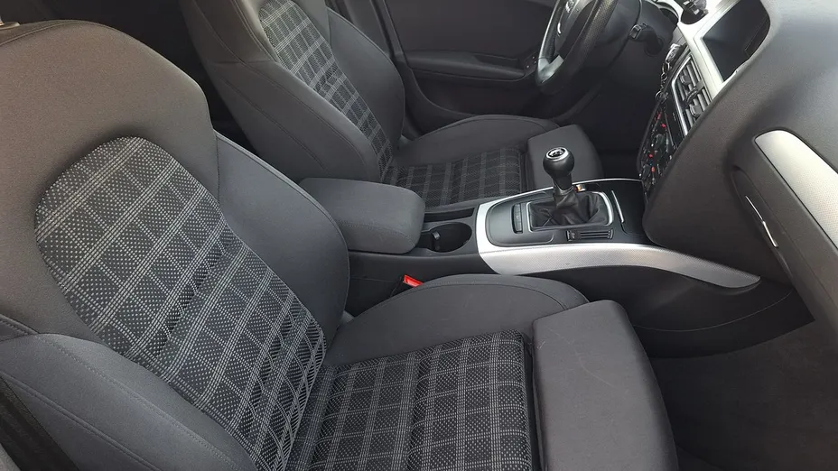 AUDI A4 -