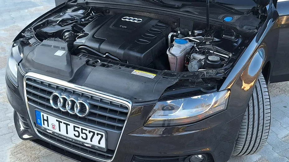 AUDI A4 -
