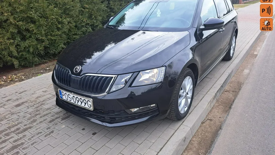 SKODA Octavia -