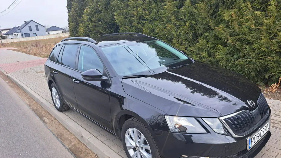 SKODA Octavia -