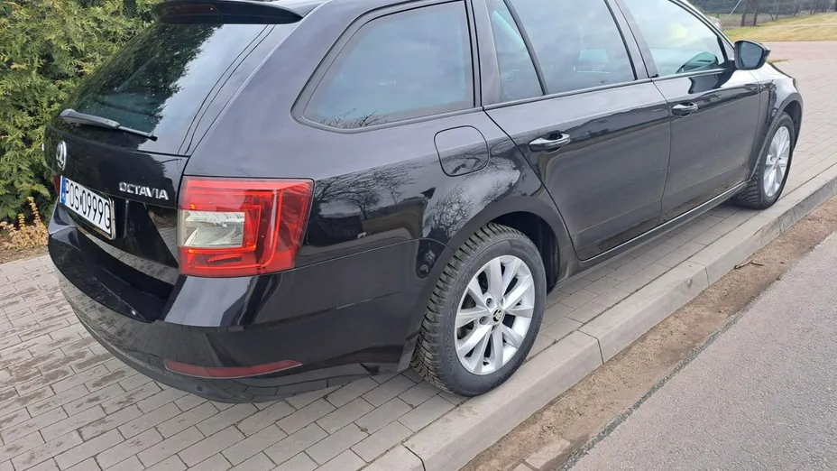 SKODA Octavia -