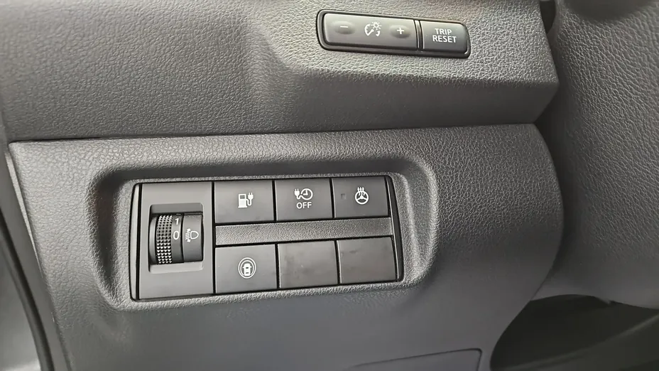 NISSAN Leaf -