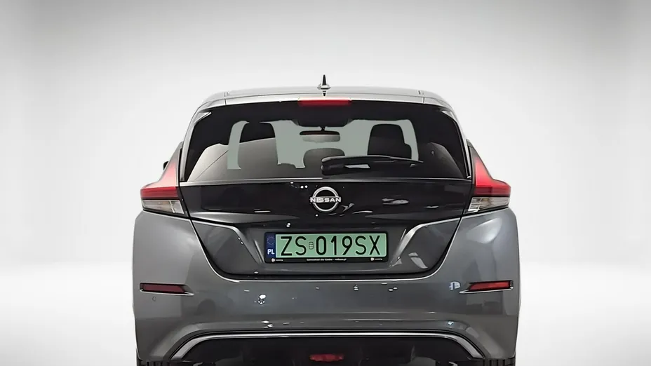 NISSAN Leaf -