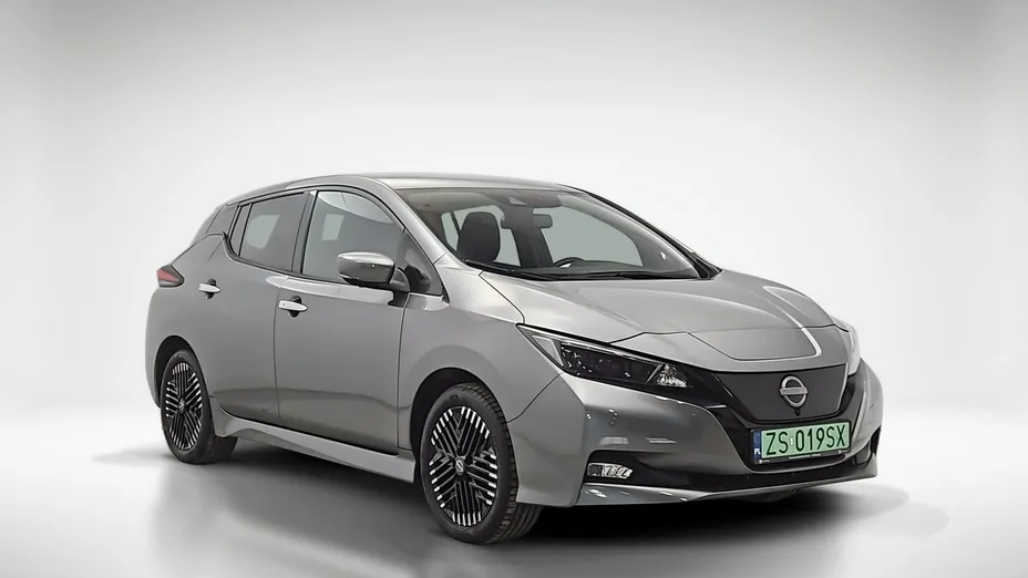 NISSAN Leaf -