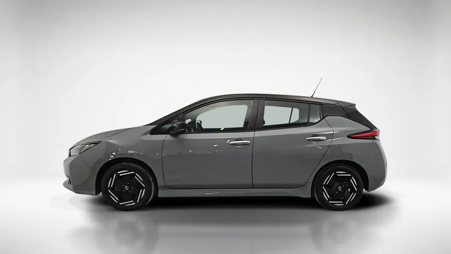 NISSAN Leaf -