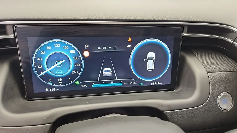 HYUNDAI Tucson -