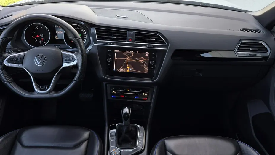 VOLKSWAGEN Tiguan -