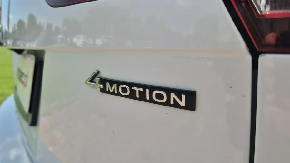 VOLKSWAGEN Tiguan -