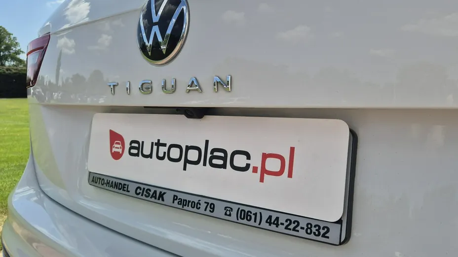 VOLKSWAGEN Tiguan -