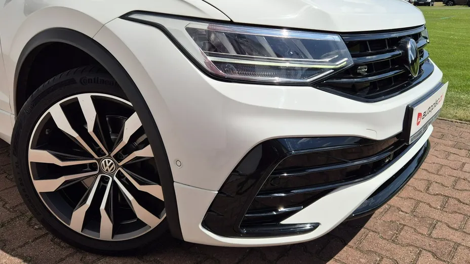 VOLKSWAGEN Tiguan -
