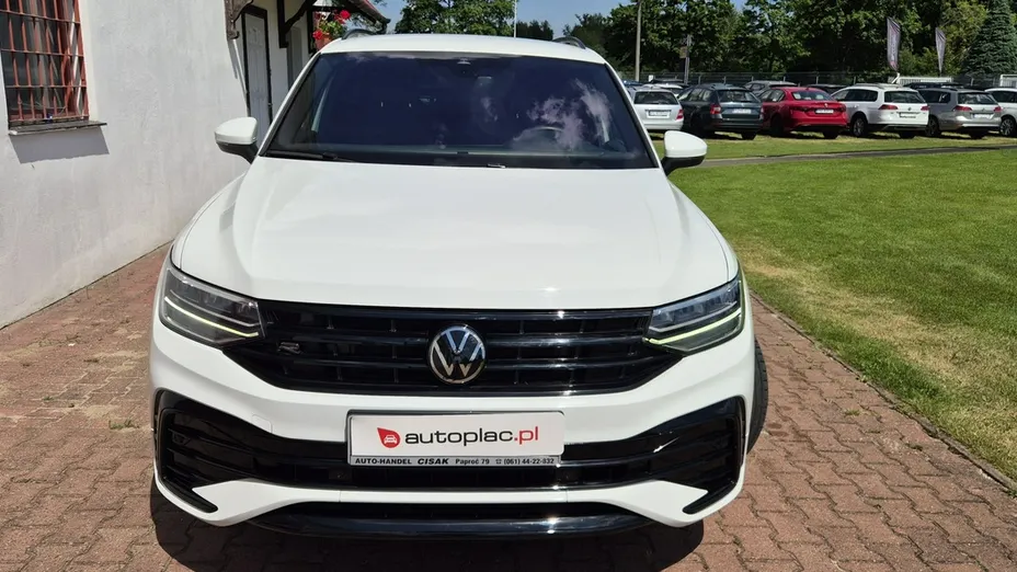 VOLKSWAGEN Tiguan -