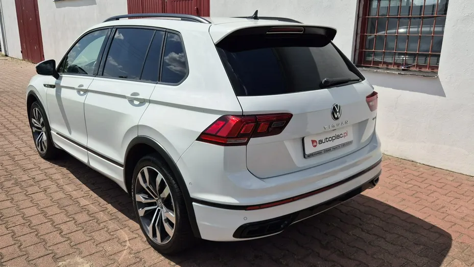 VOLKSWAGEN Tiguan -