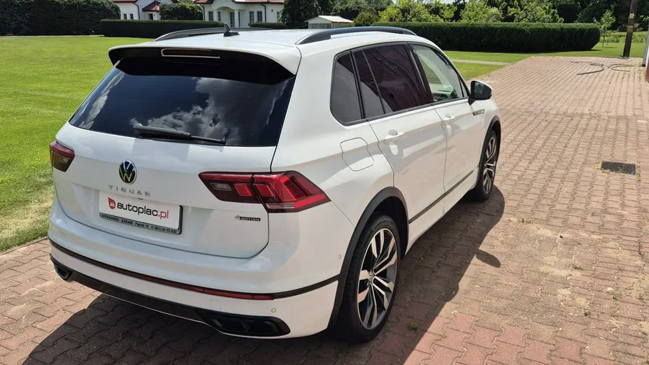 VOLKSWAGEN Tiguan -