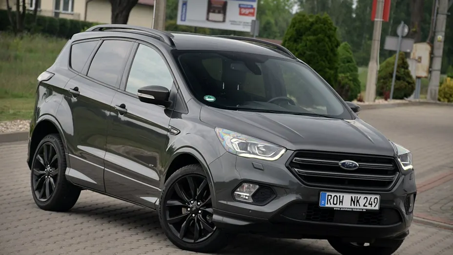 FORD Kuga -