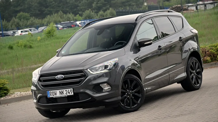 FORD Kuga -