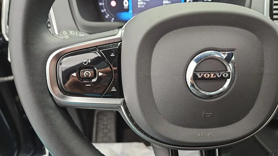 VOLVO XC90 -