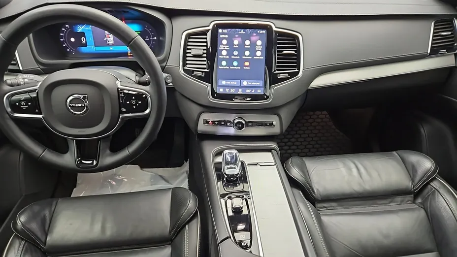 VOLVO XC90 -
