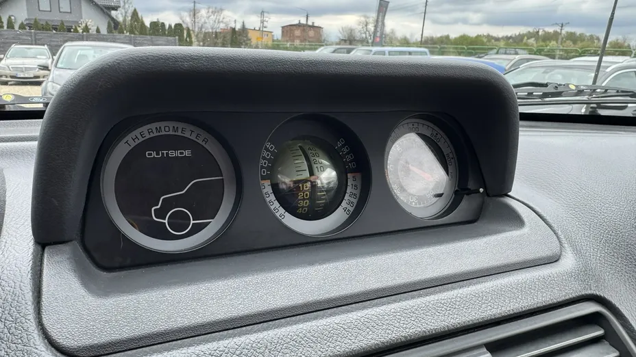 MITSUBISHI Pajero -