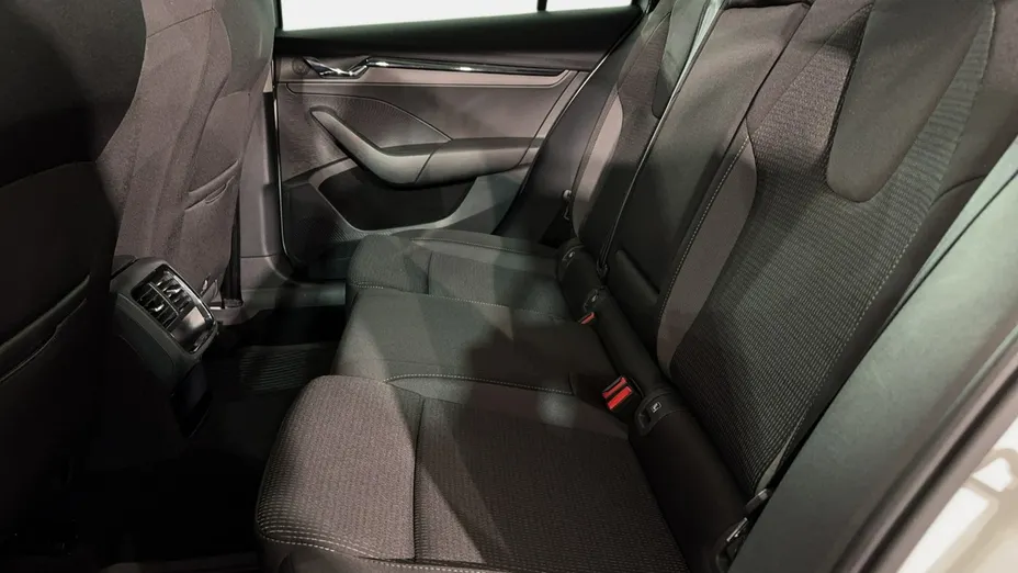 SKODA Octavia -