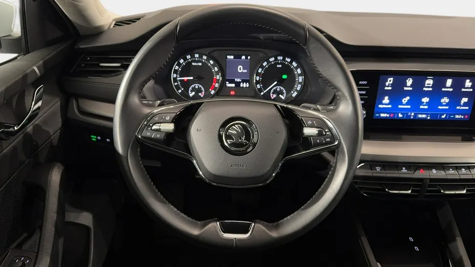SKODA Octavia -