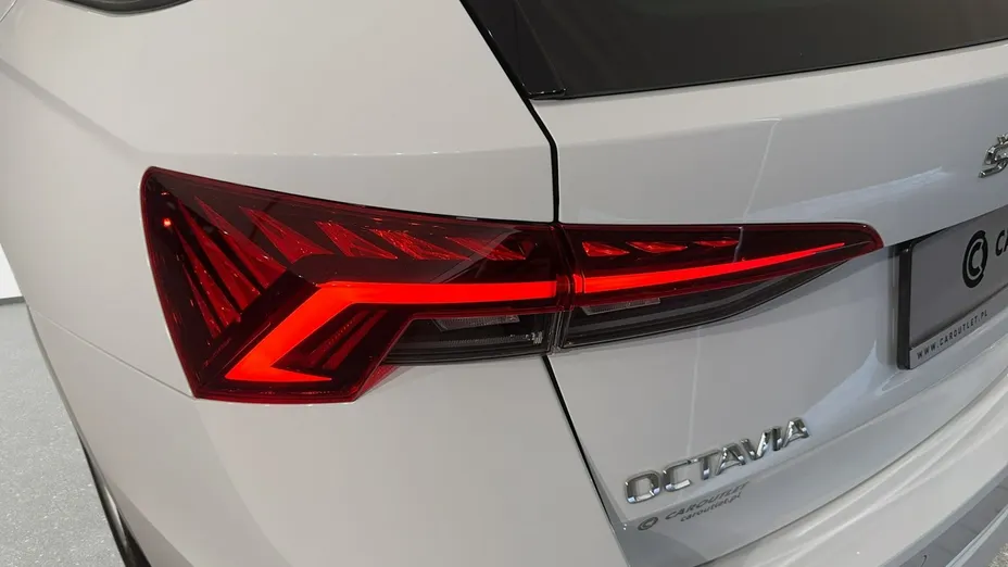 SKODA Octavia -