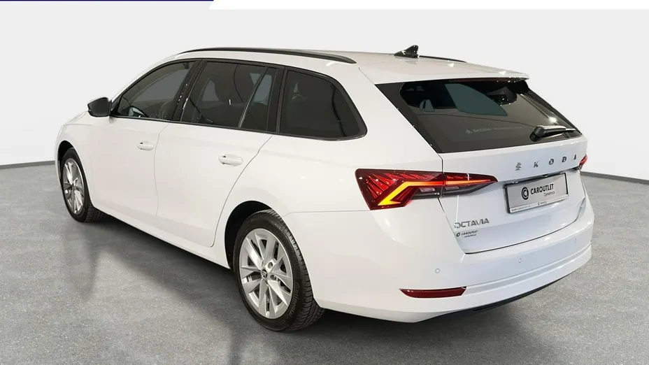 SKODA Octavia -
