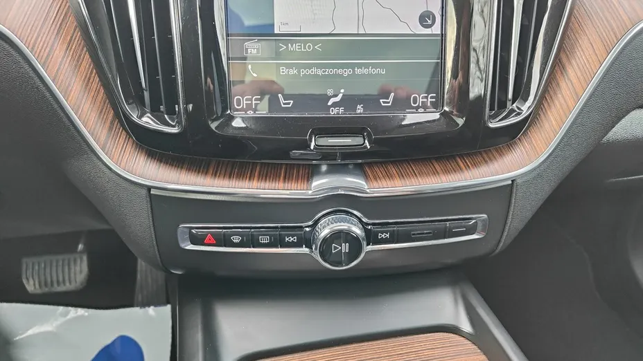 VOLVO XC60 -