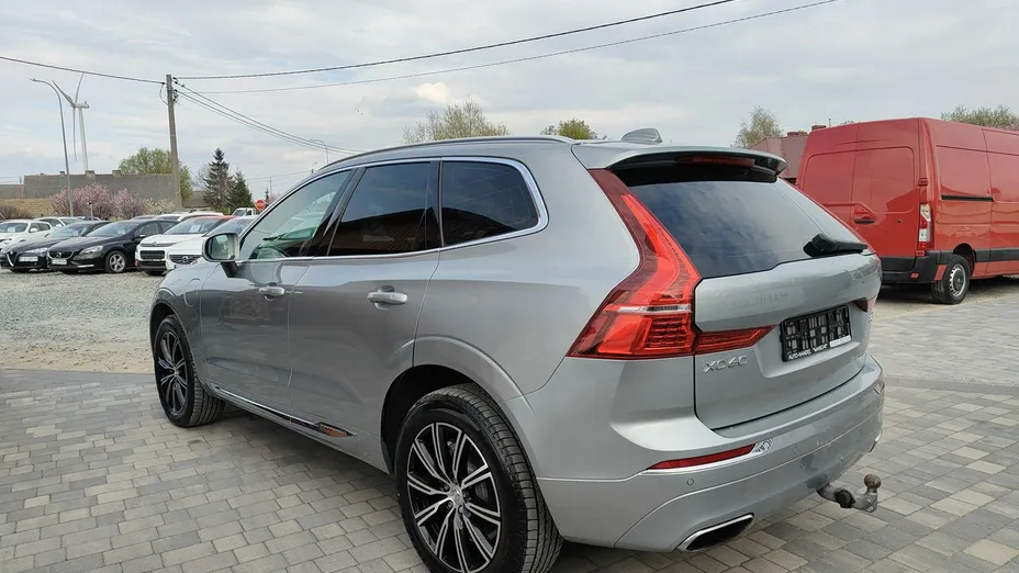 VOLVO XC60 -
