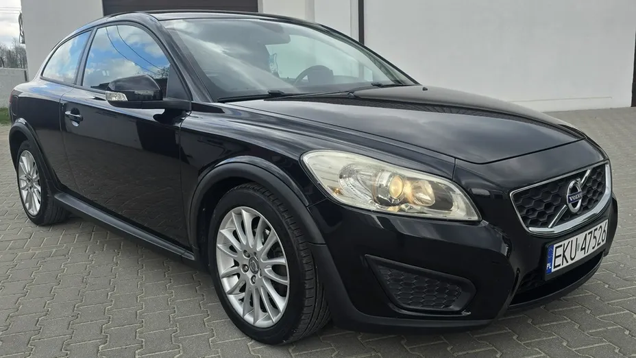 VOLVO C30 -