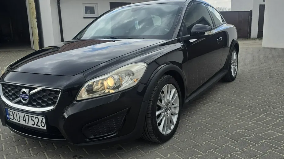 VOLVO C30 -