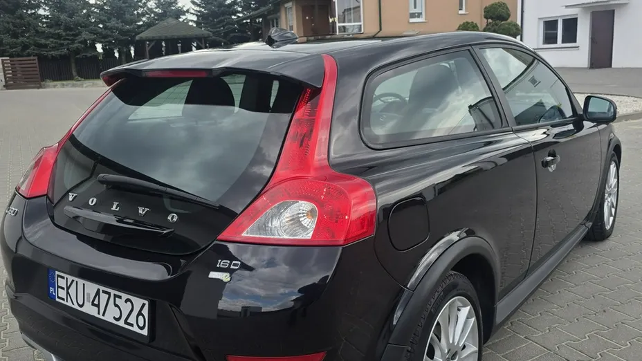 VOLVO C30 -