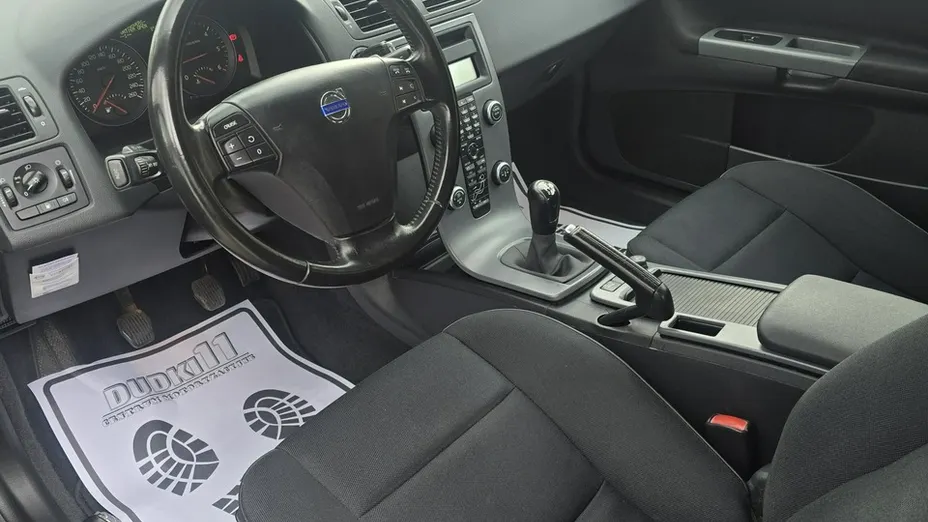 VOLVO C30 -