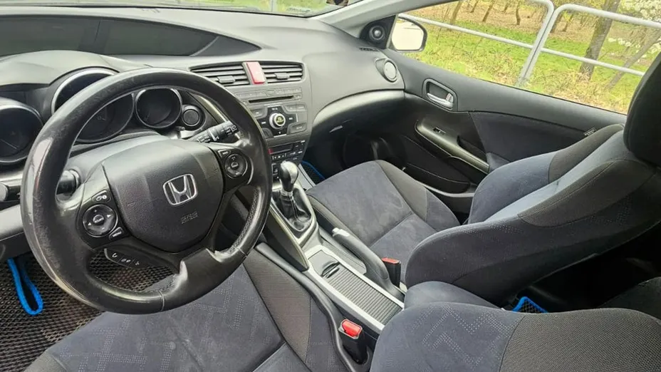 HONDA Civic -