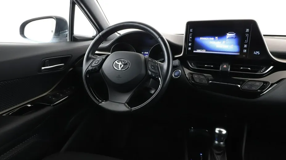 TOYOTA C-HR -