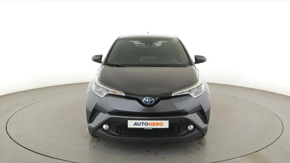 TOYOTA C-HR -