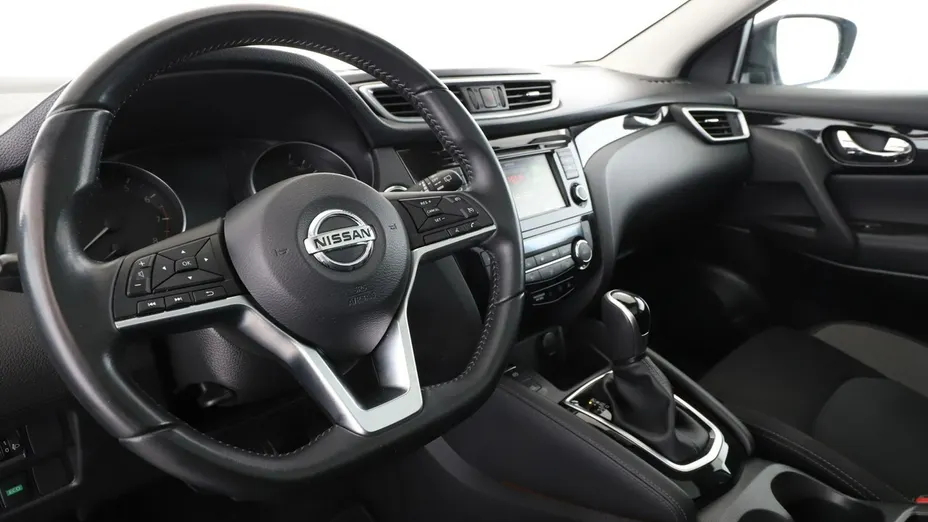 NISSAN Qashqai -