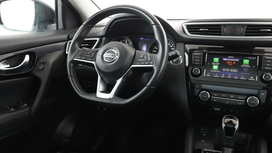 NISSAN Qashqai -