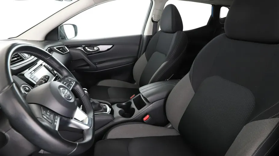 NISSAN Qashqai -