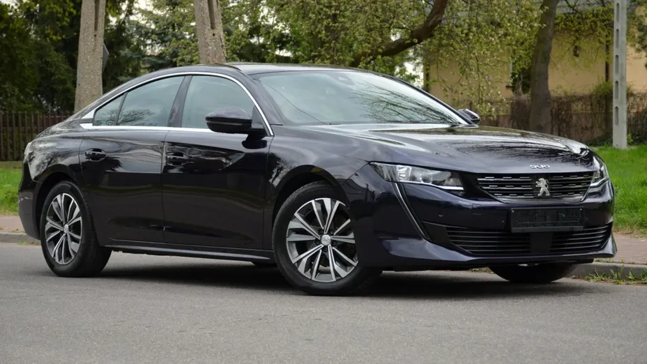 PEUGEOT 508 -