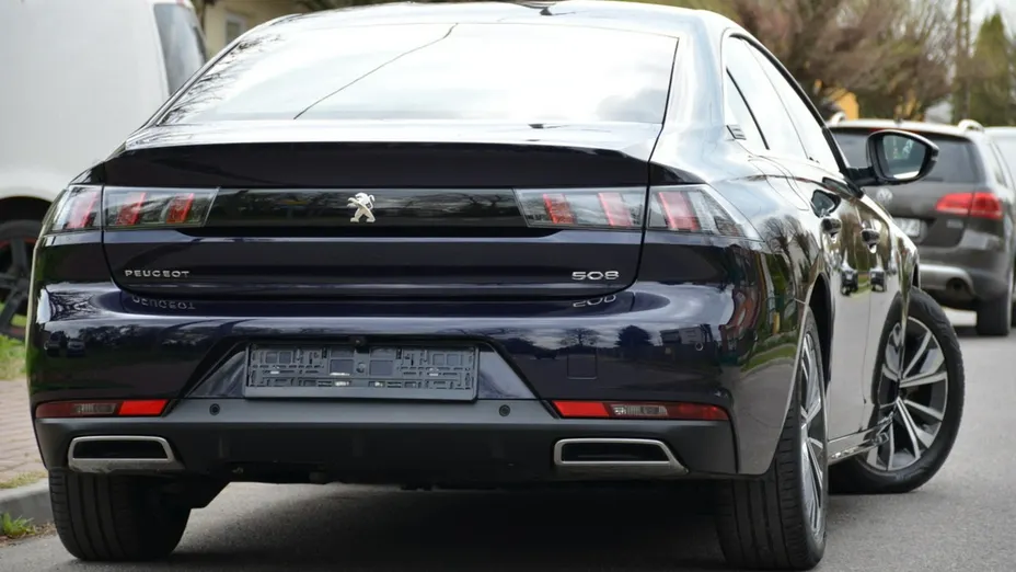 PEUGEOT 508 -