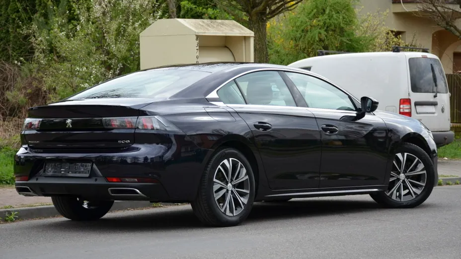 PEUGEOT 508 -